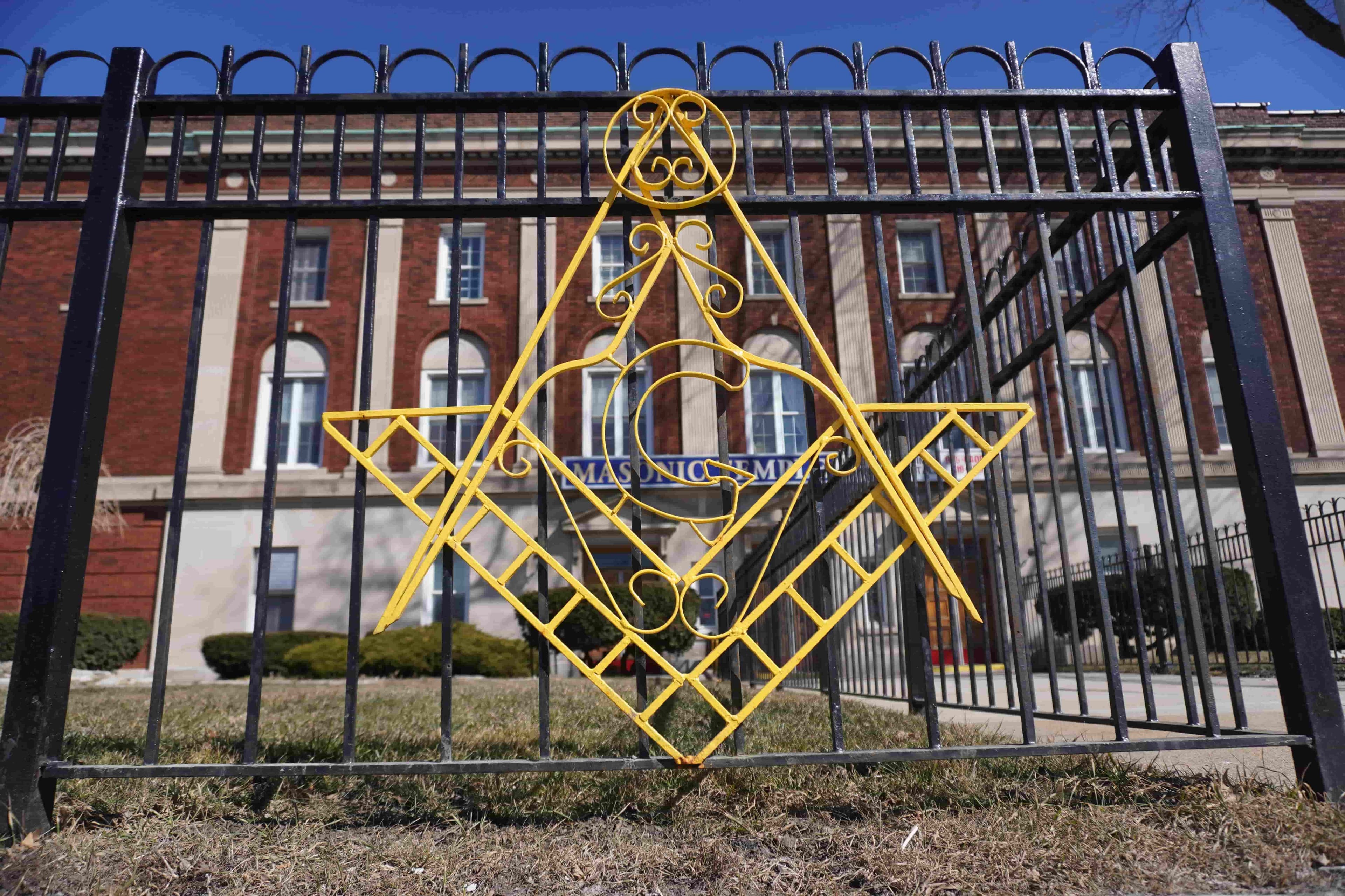Front entrance of Windsor Masonic Temple
